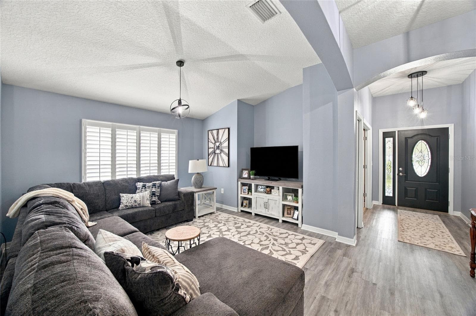 FLEX ROOM - 6501 BRIDGECREST DR, LITHIA