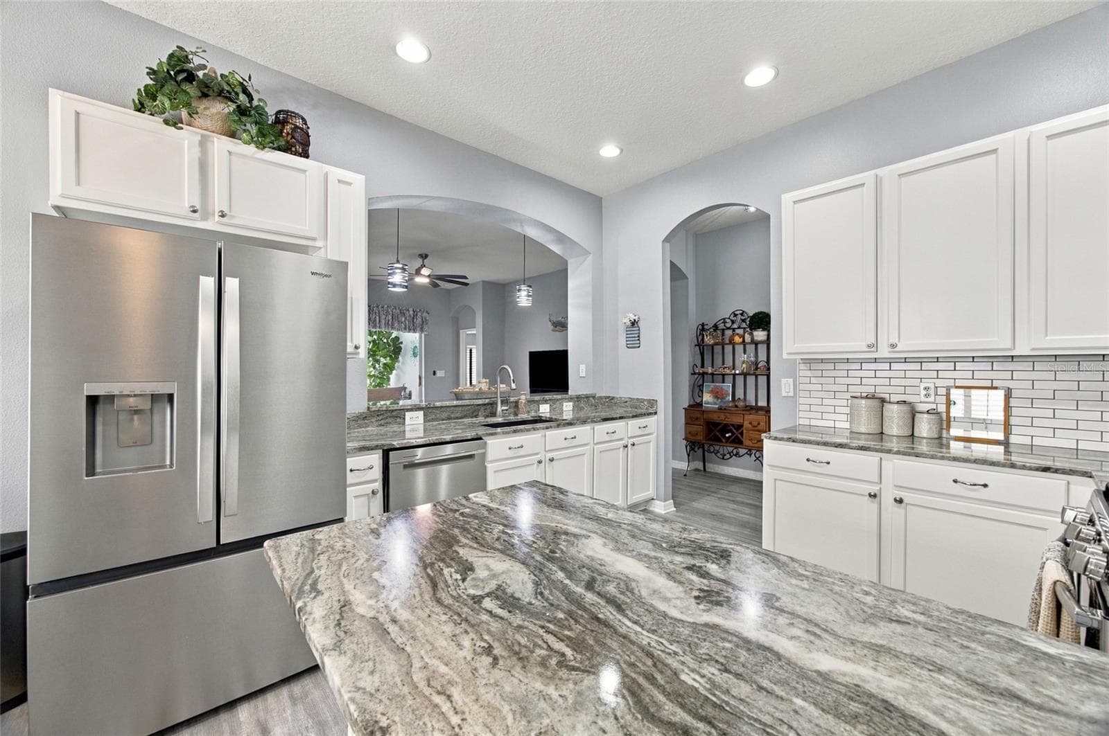 Single Family Residence at 6501 BRIDGECREST DR, LITHIA, photo 13 of 55