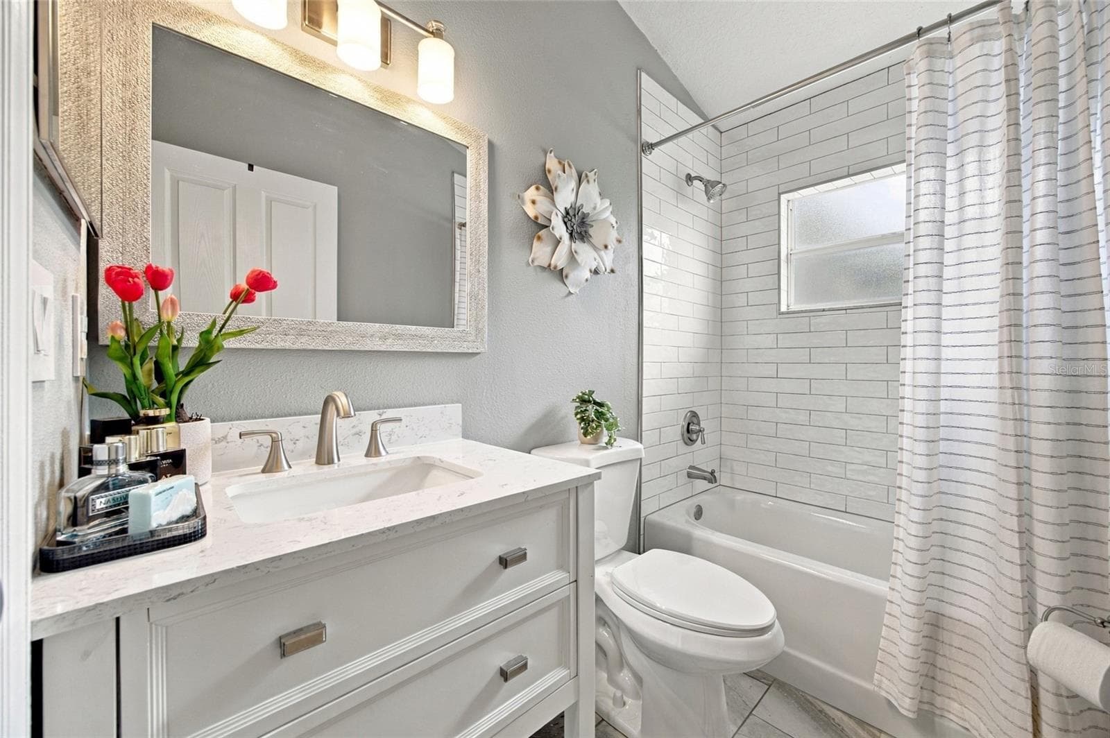 BATHROOM 2 - 6501 BRIDGECREST DR, LITHIA