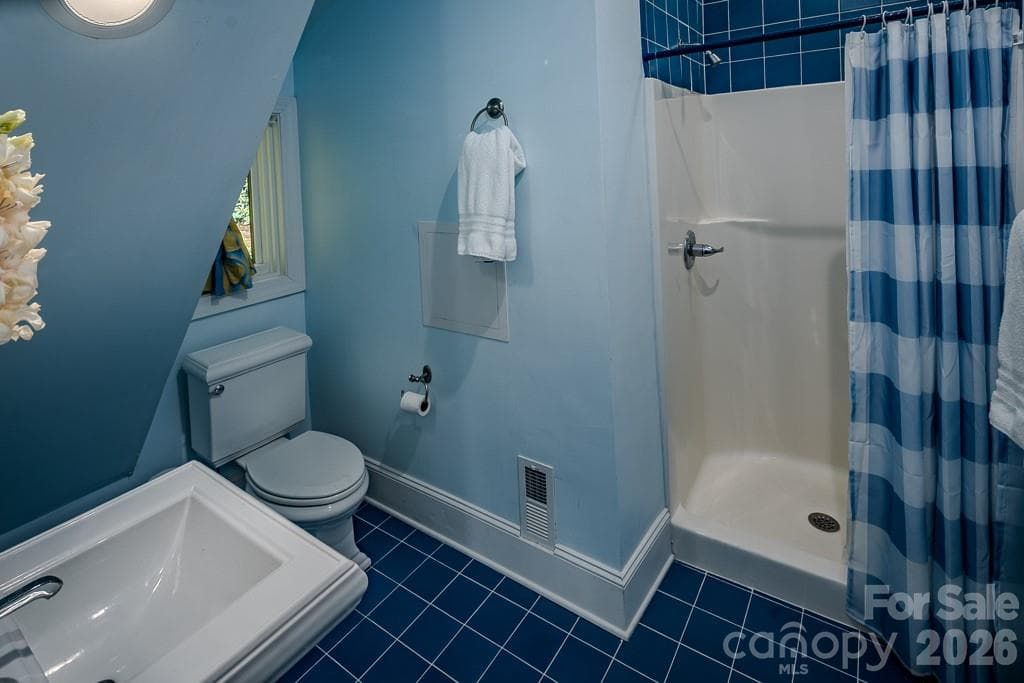 Single Family Residence at 190 New River Lake Drive, Blowing Rock, photo 33 of 45