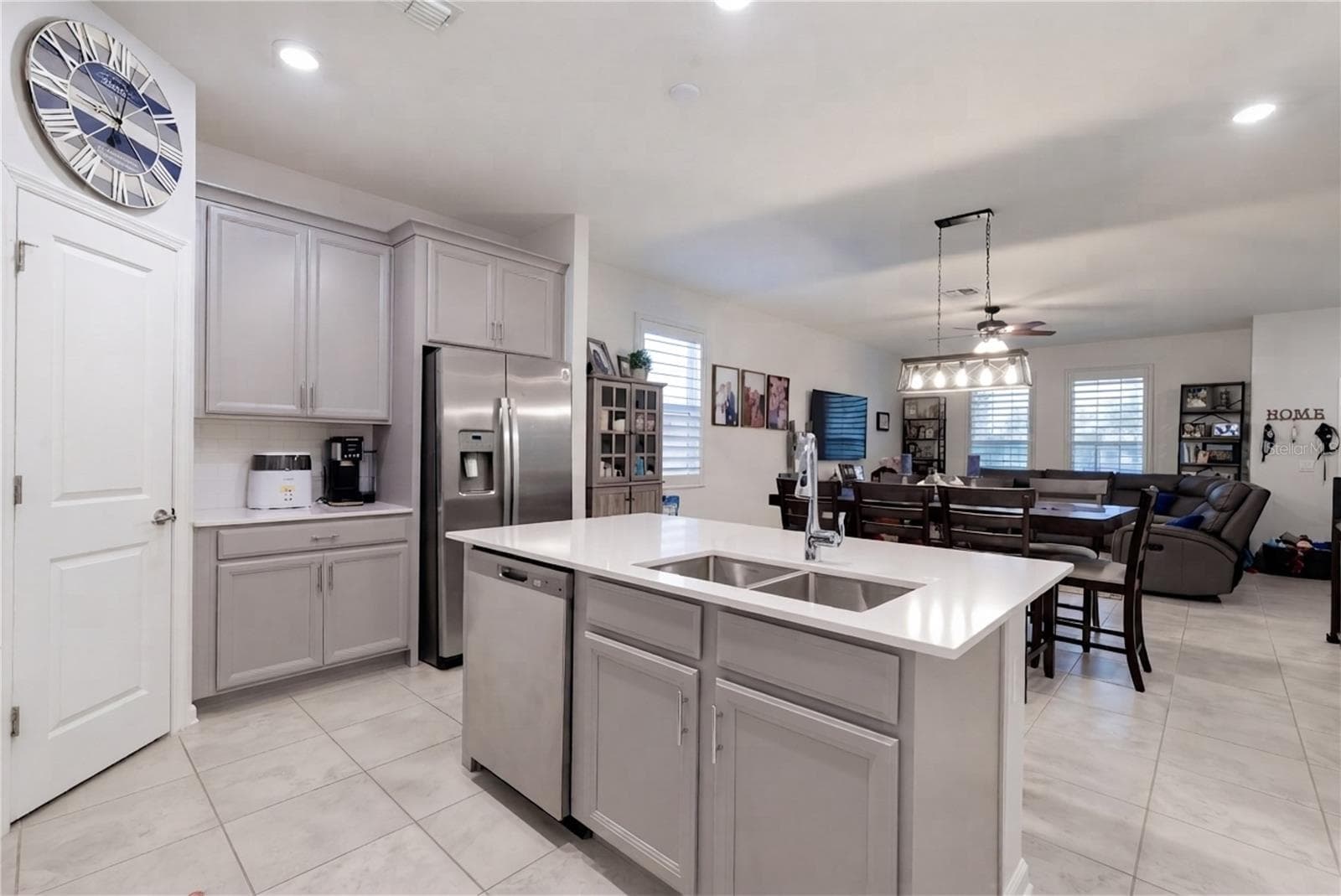 Single Family Residence at 17126 QUICKSILVER AVE, WINTER GARDEN, photo 6 of 38