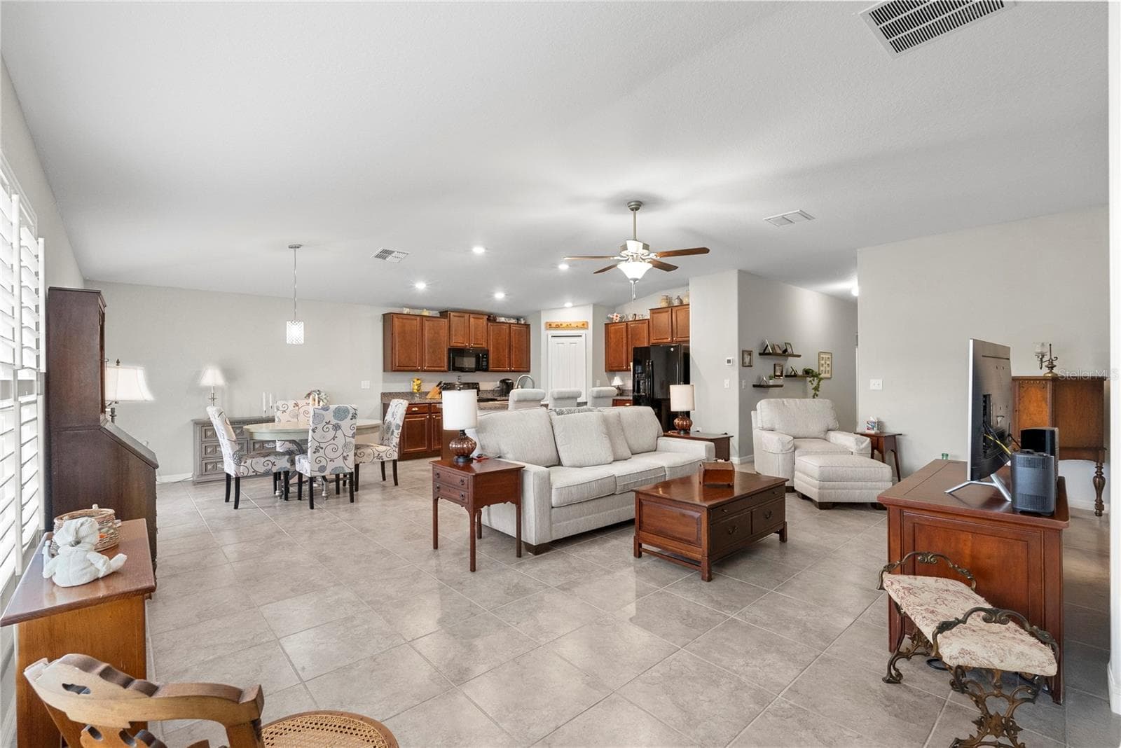 Single Family Residence at 3414 KEARSNEY ABBEY CIR, DOVER, photo 8 of 44