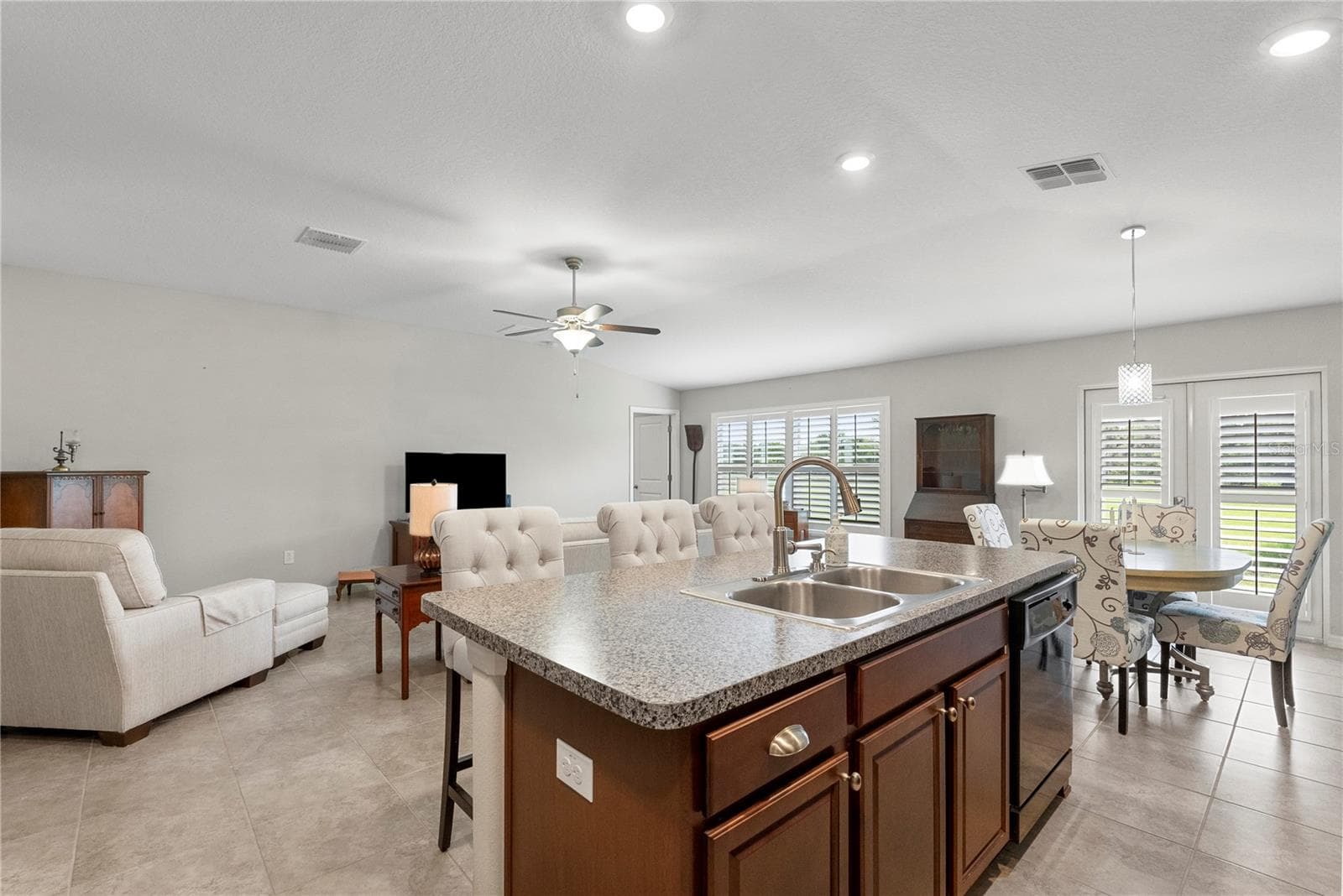 Single Family Residence at 3414 KEARSNEY ABBEY CIR, DOVER, photo 13 of 44