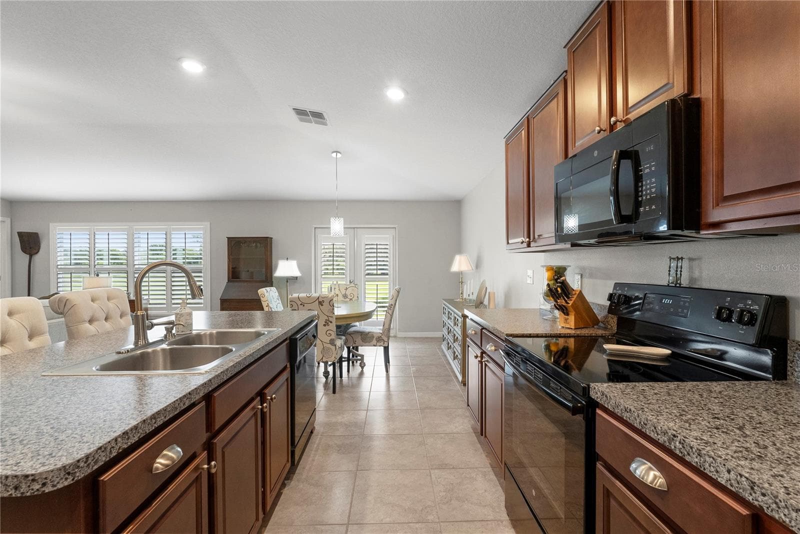 Single Family Residence at 3414 KEARSNEY ABBEY CIR, DOVER, photo 14 of 44