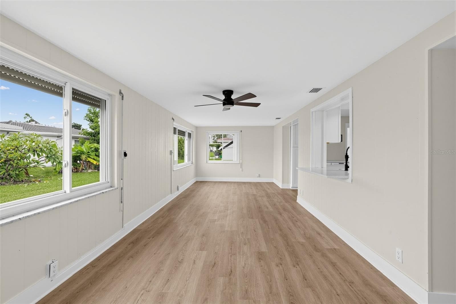 Sun Room - 9640 45TH ST N, PINELLAS PARK