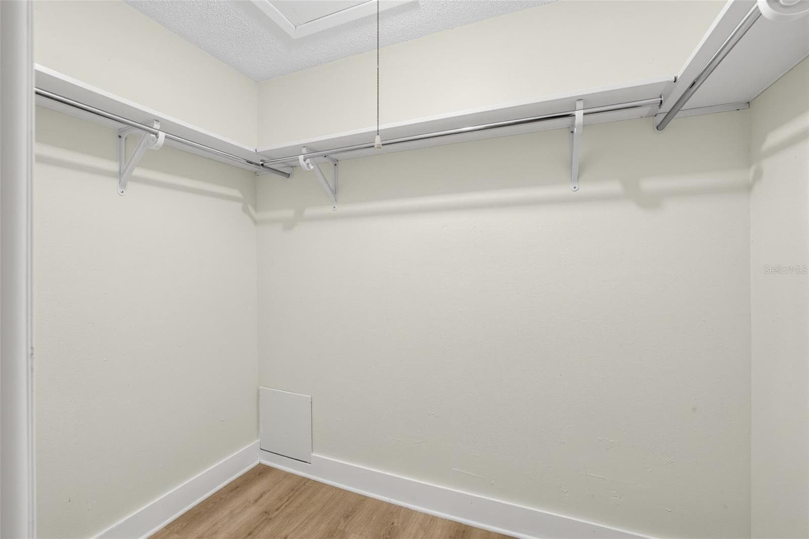 Walk in Closet - 9640 45TH ST N, PINELLAS PARK