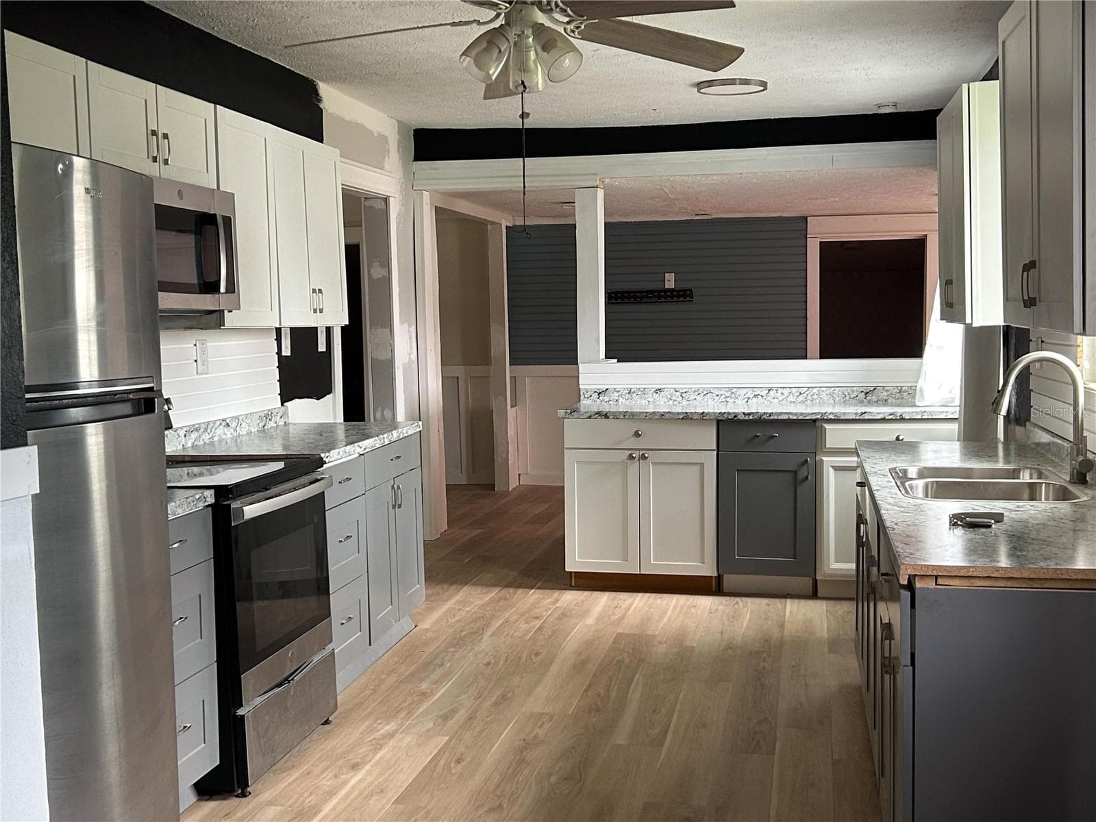KITCHEN - 650 9TH ST NE, WINTER HAVEN