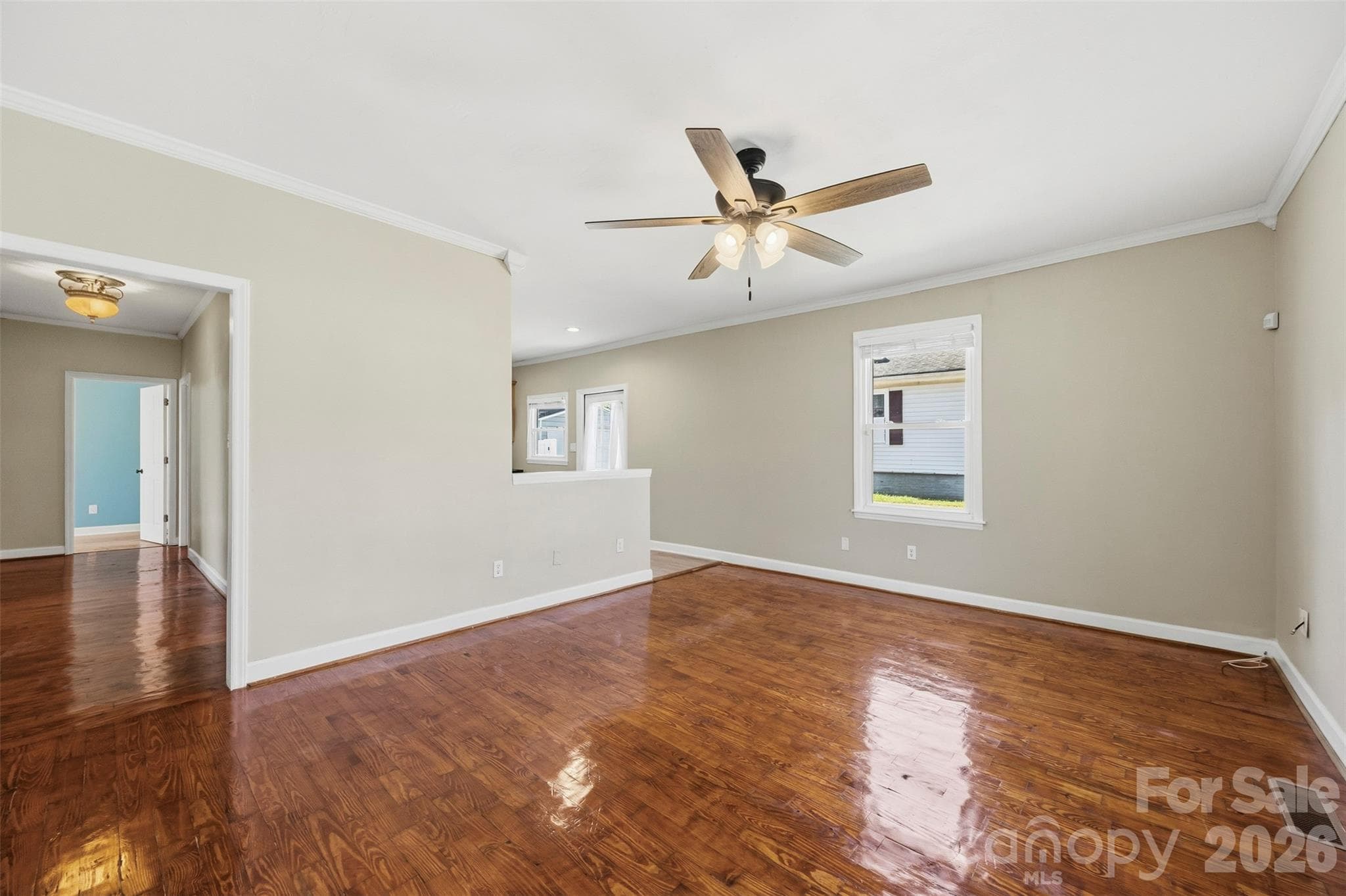 Single Family Residence at 1501 Perfection Avenue, Belmont, photo 6 of 38