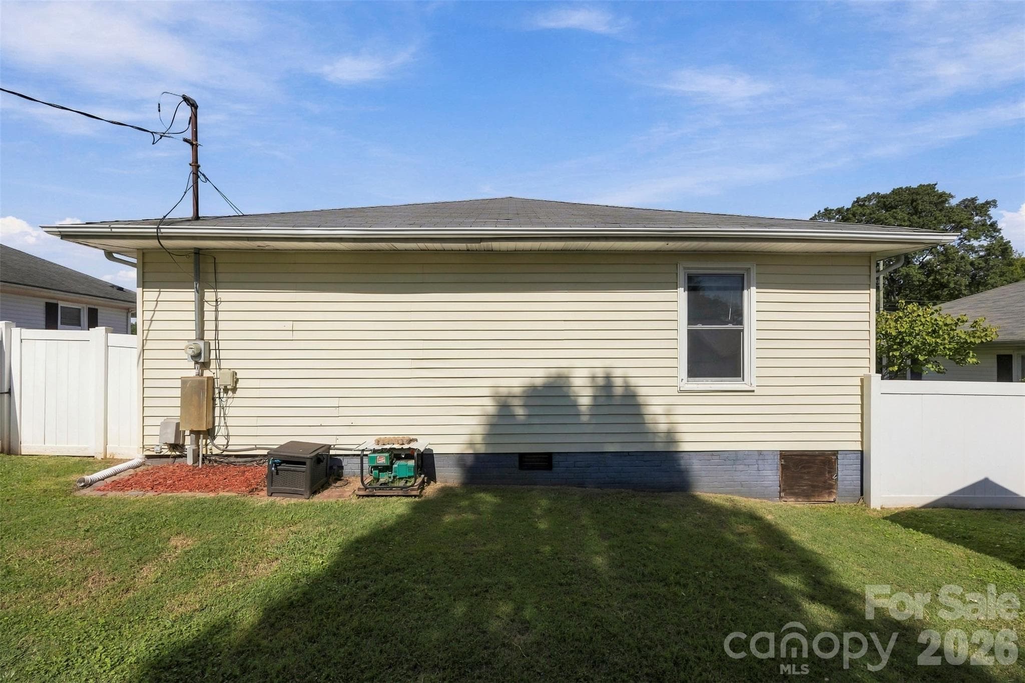 Single Family Residence at 1501 Perfection Avenue, Belmont, photo 28 of 38