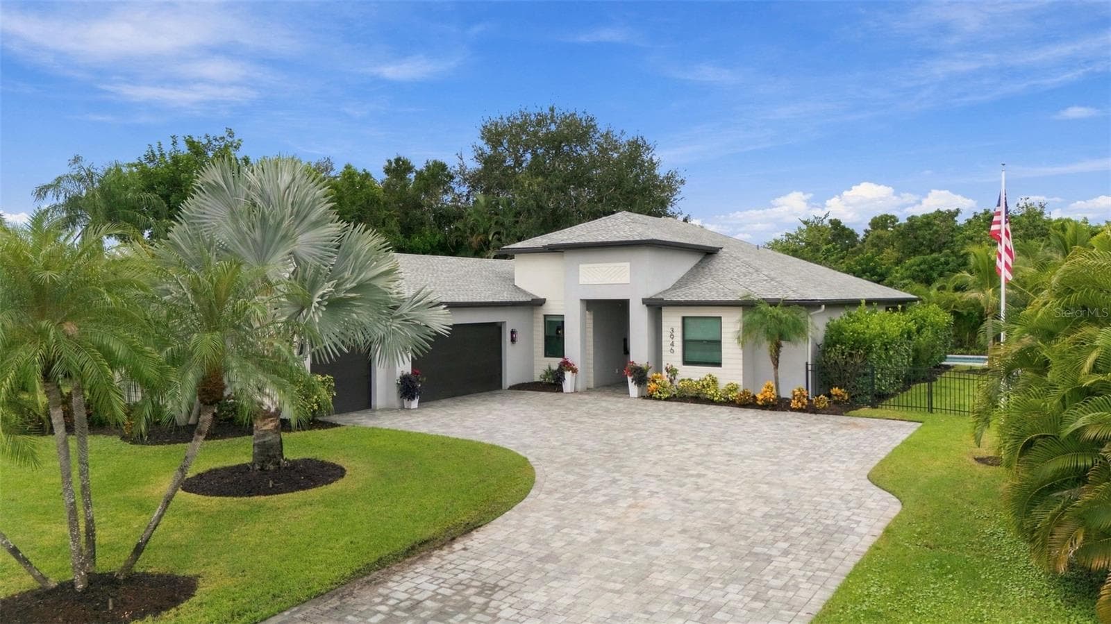 3946 COUNTRY VIEW DR
