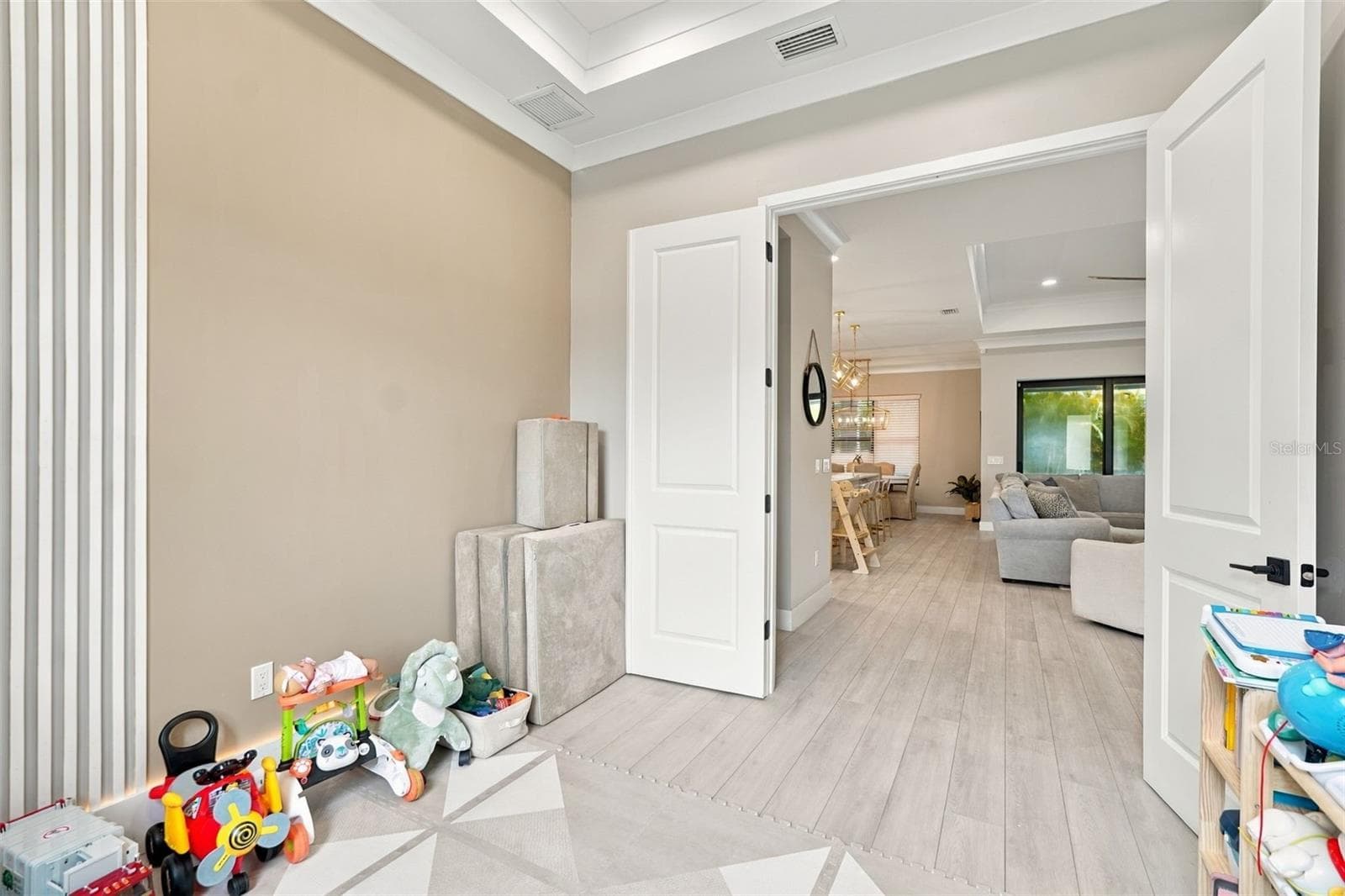 Single Family Residence at 3946 COUNTRY VIEW DR, SARASOTA, photo 59 of 98