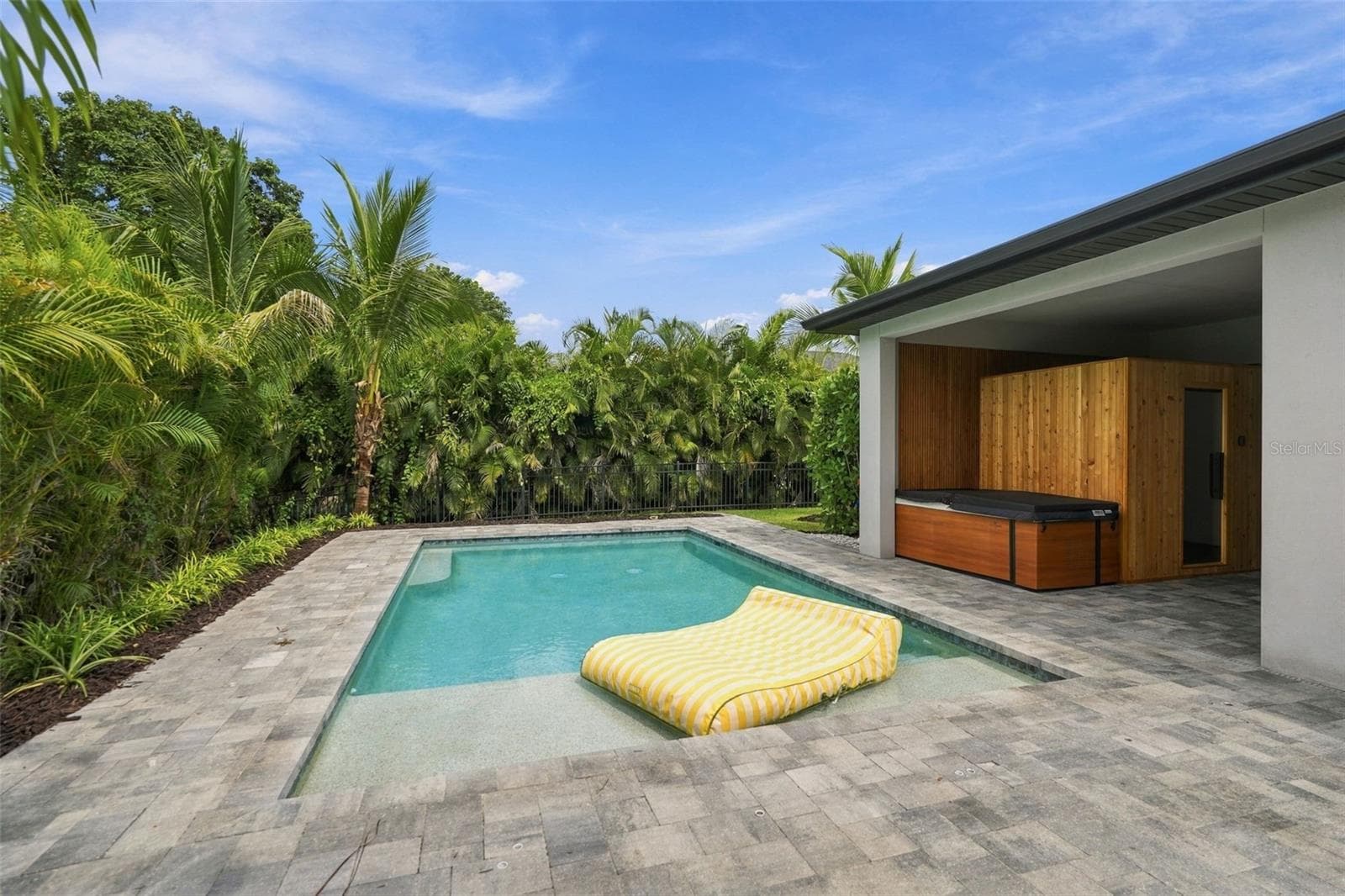 Single Family Residence at 3946 COUNTRY VIEW DR, SARASOTA, photo 71 of 98