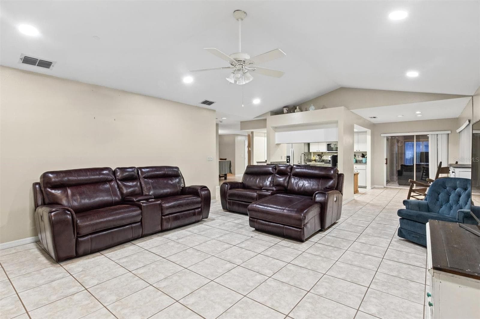 Single Family Residence at 1540 ROSA CT, BARTOW, photo 11 of 31