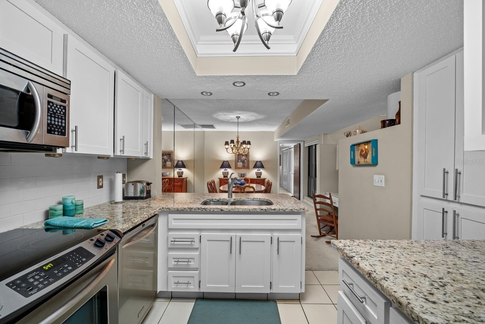 Townhouse at 5019 UMBER WAY S, TAMPA, photo 10 of 33