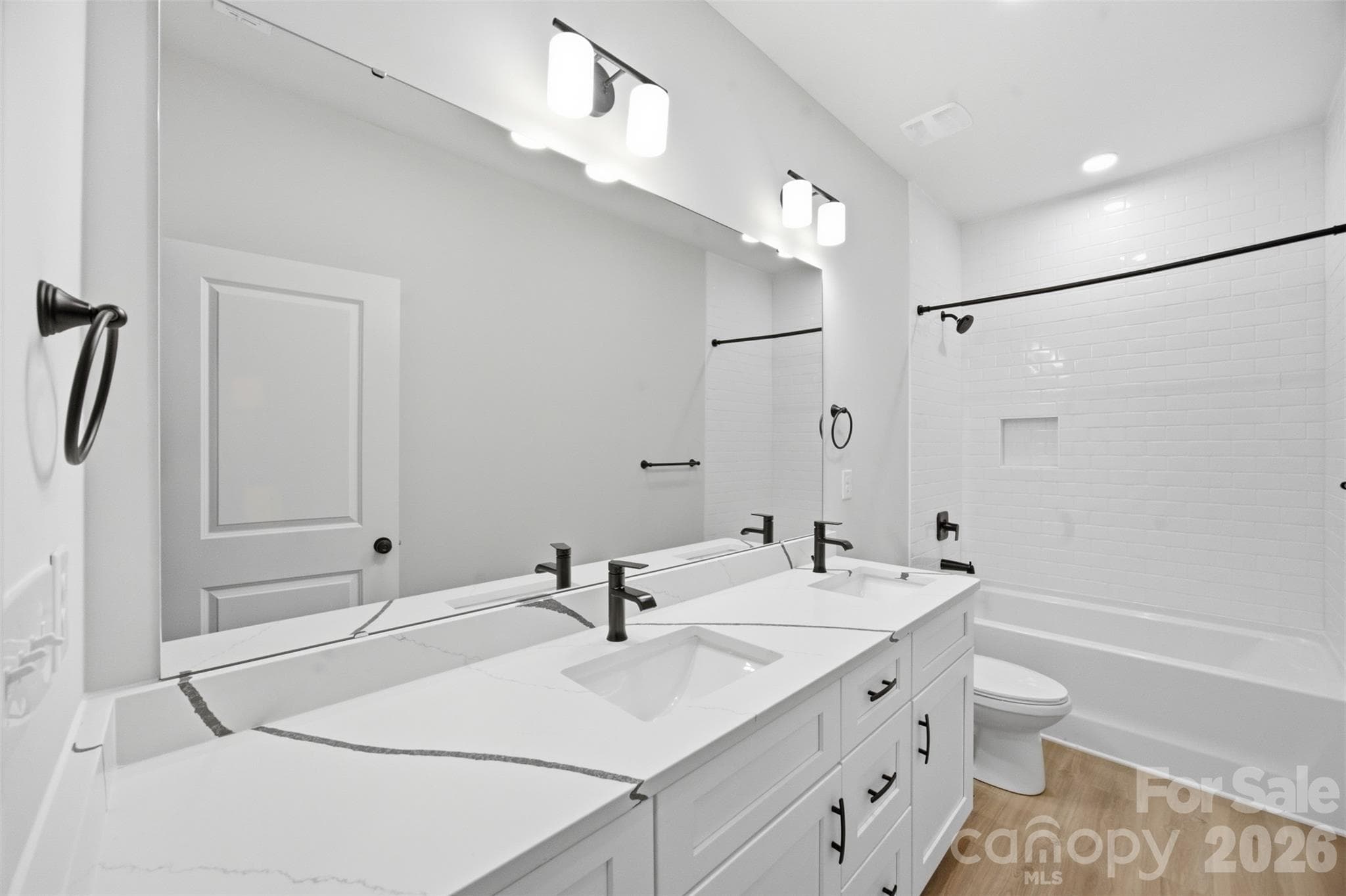 Townhouse at 605 Coulwood Drive, Charlotte, photo 25 of 48