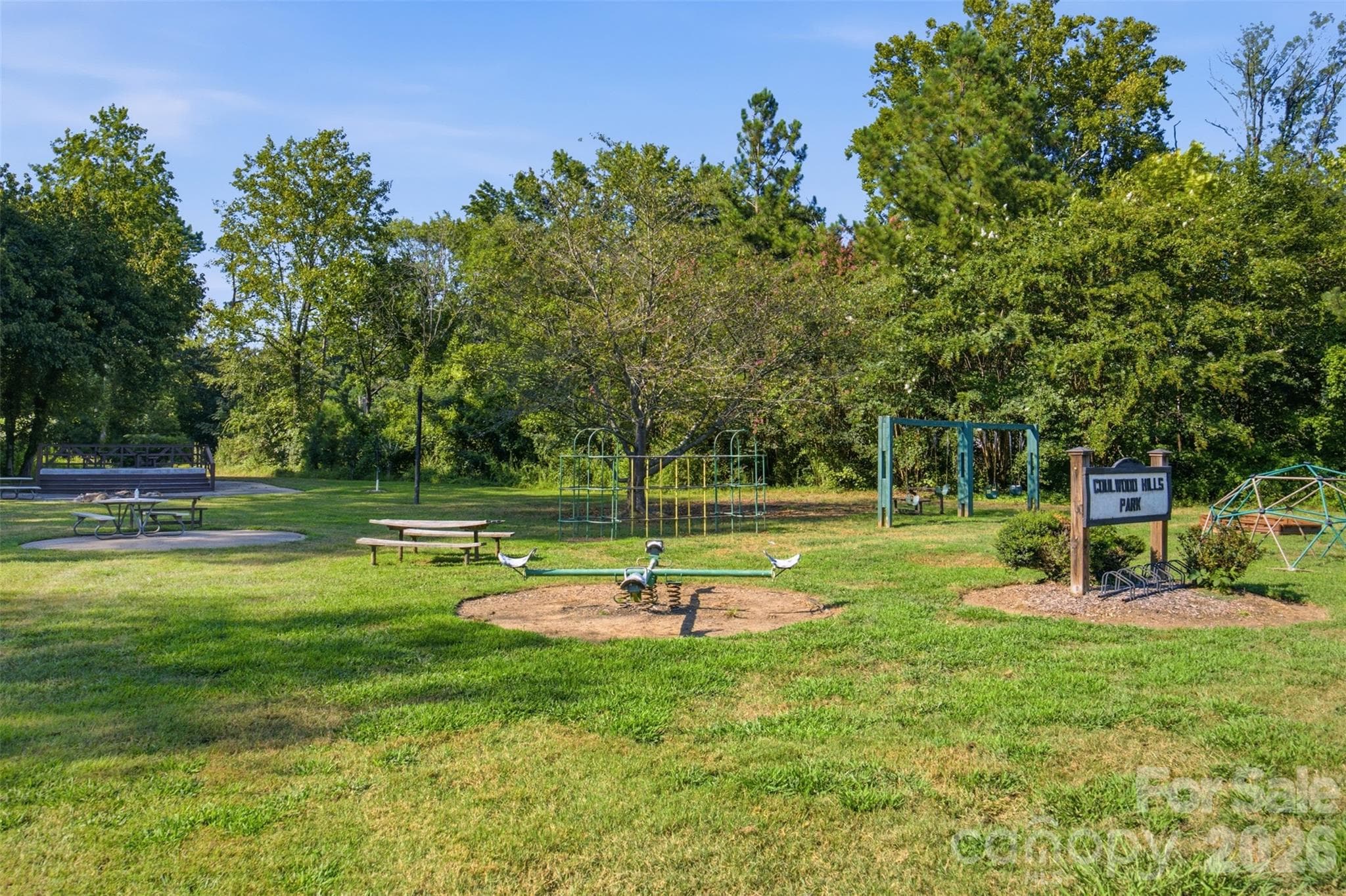 Townhouse at 605 Coulwood Drive, Charlotte, photo 42 of 48