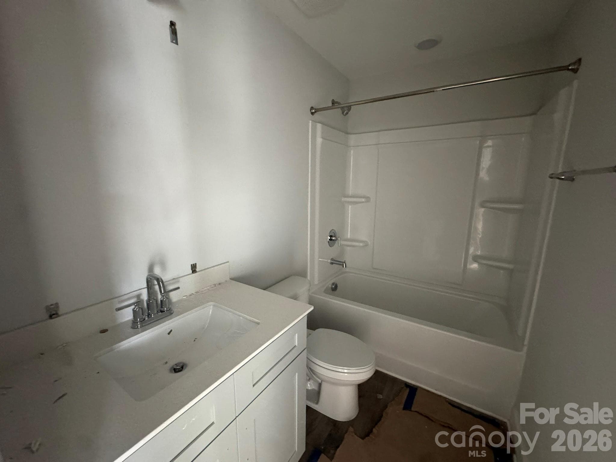 Bath 2 - 4370 Black Court, Harrisburg