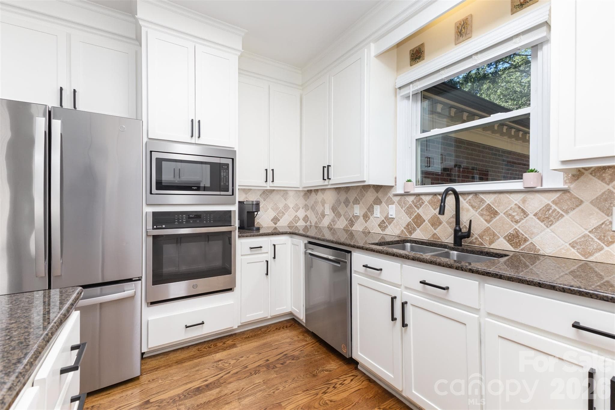 Modern Kitchen - 15655 Highway 601 Highway, Midland