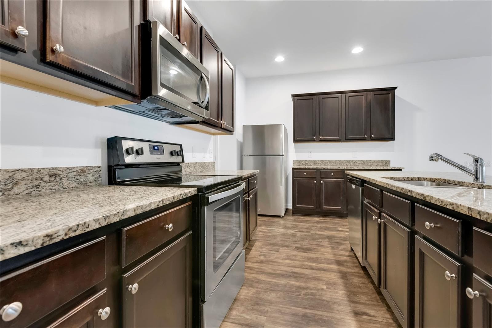 Single Family Residence at 4766 OSPREY WAY, WINTER HAVEN, photo 4 of 33