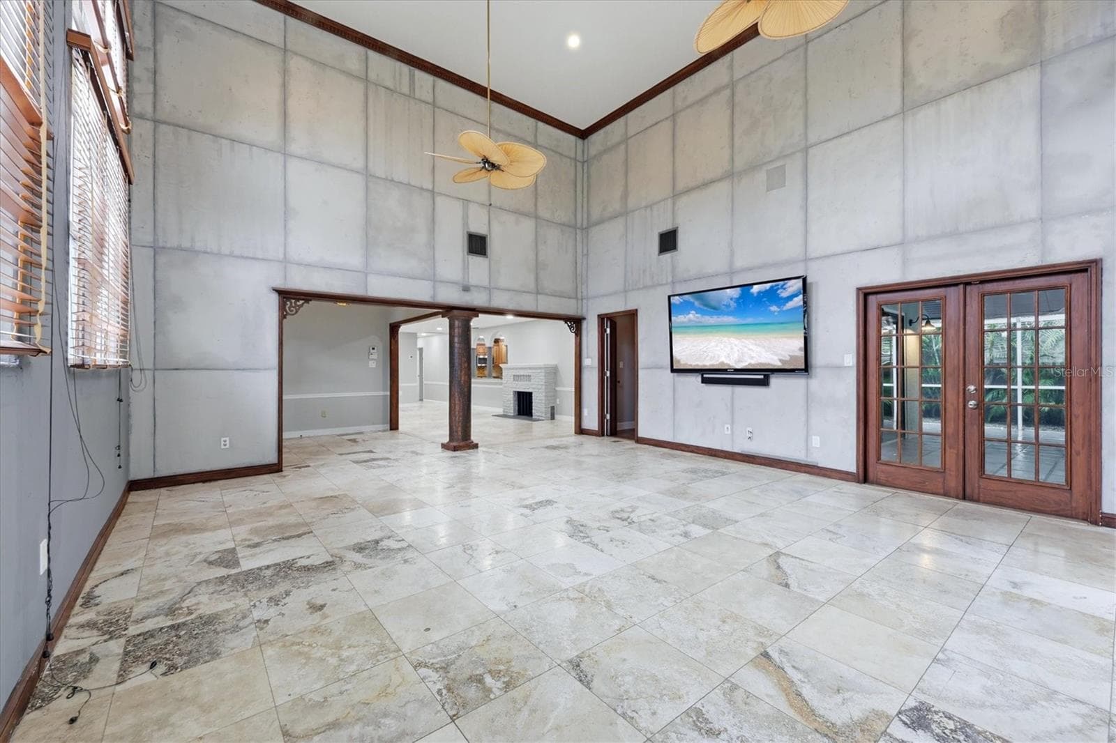 Living Room - French Doors to Lanai - 1800 ALTA VISTA ST, SARASOTA