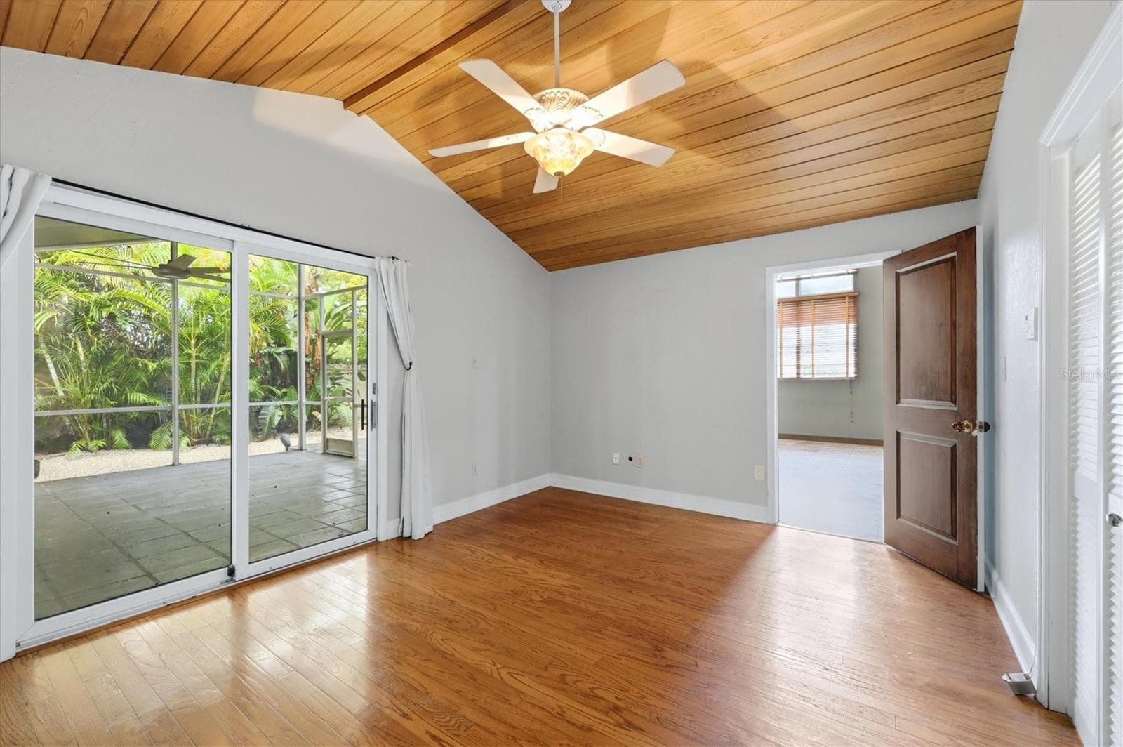 Primary Bedroom - 1800 ALTA VISTA ST, SARASOTA