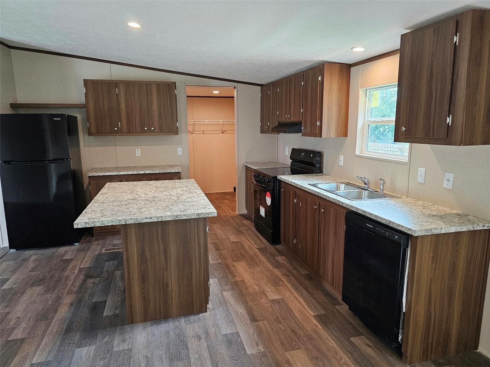 Manufactured Home at 6931 CASTILLO CT, ORLANDO, photo 13 of 29