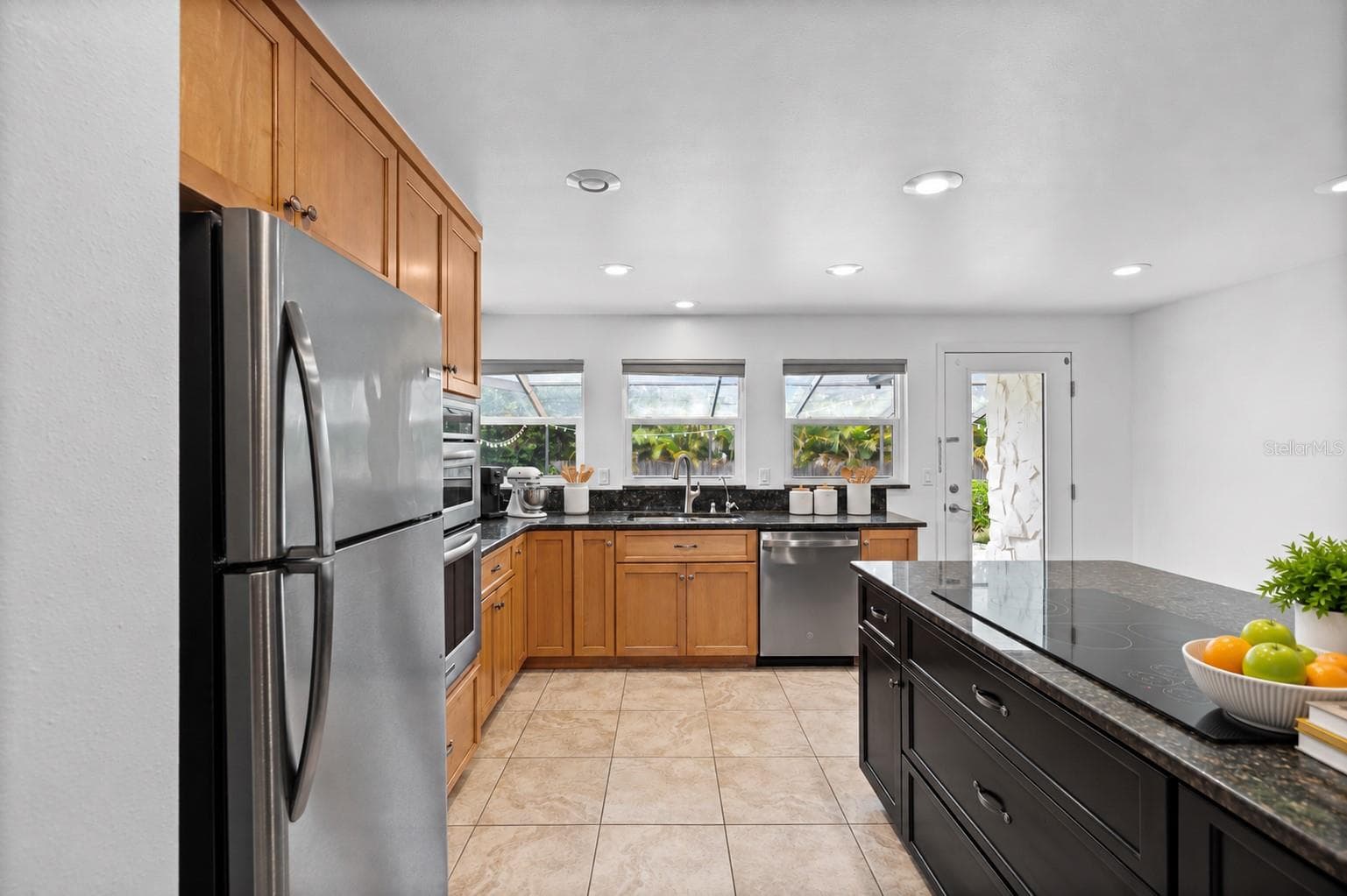Single Family Residence at 1570 HIGH BLUFF DR, LARGO, photo 24 of 78