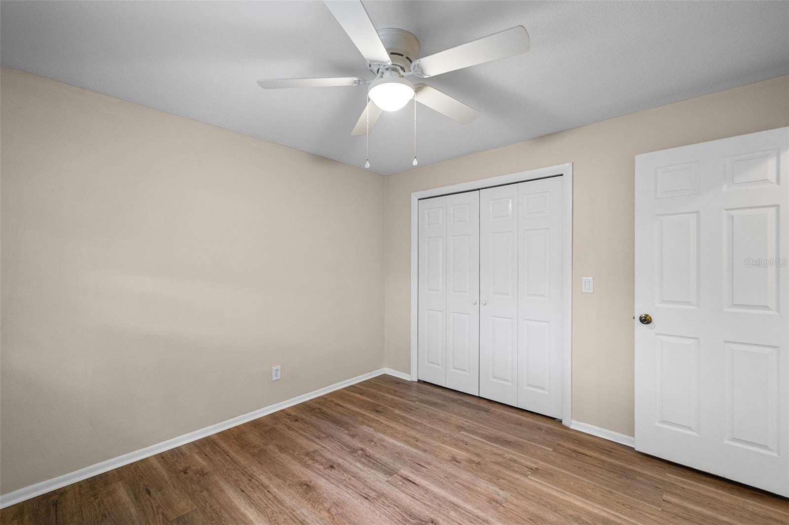 Single Family Residence at 1570 HIGH BLUFF DR, LARGO, photo 41 of 78