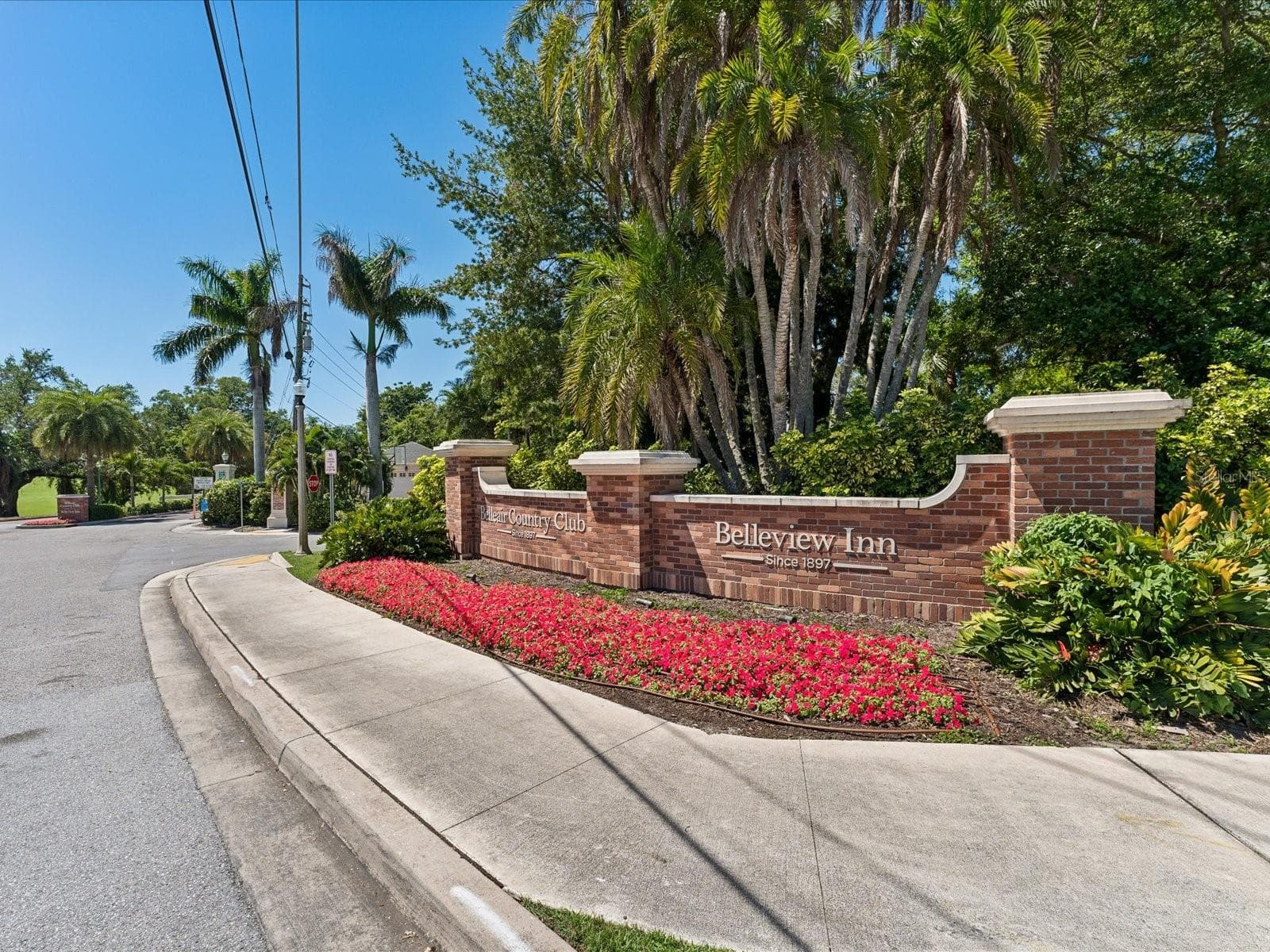 Nearby Belleair Country Club - 1570 HIGH BLUFF DR, LARGO