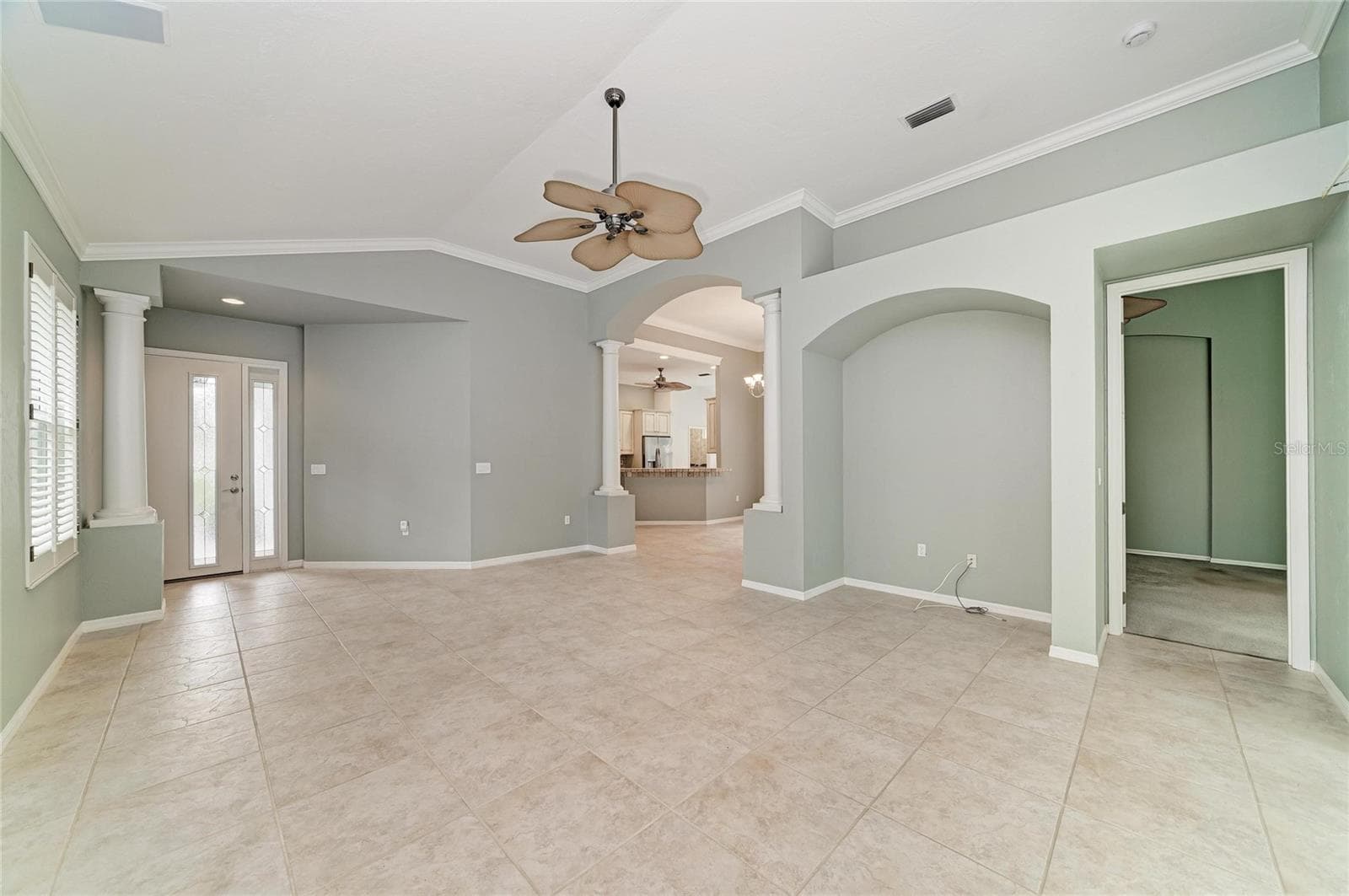 Living Room Area - 7816 HERITAGE CLASSIC CT, LAKEWOOD RANCH