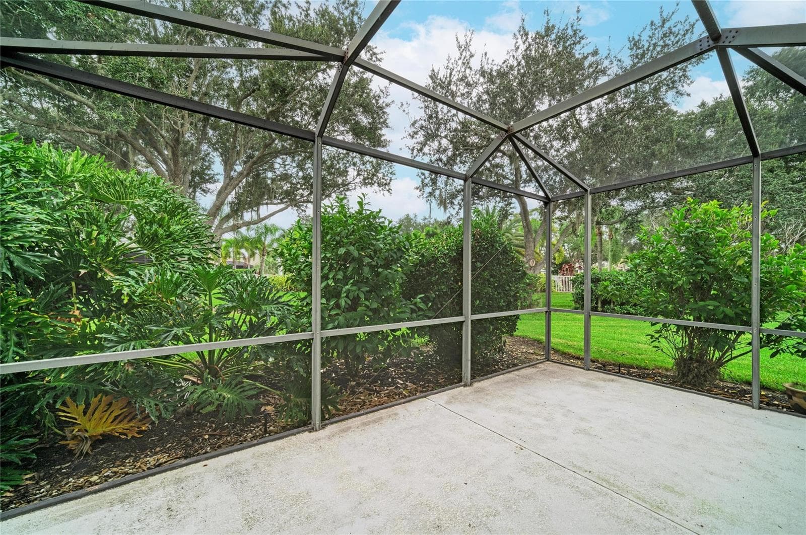 Single Family Residence at 7816 HERITAGE CLASSIC CT, LAKEWOOD RANCH, photo 35 of 47