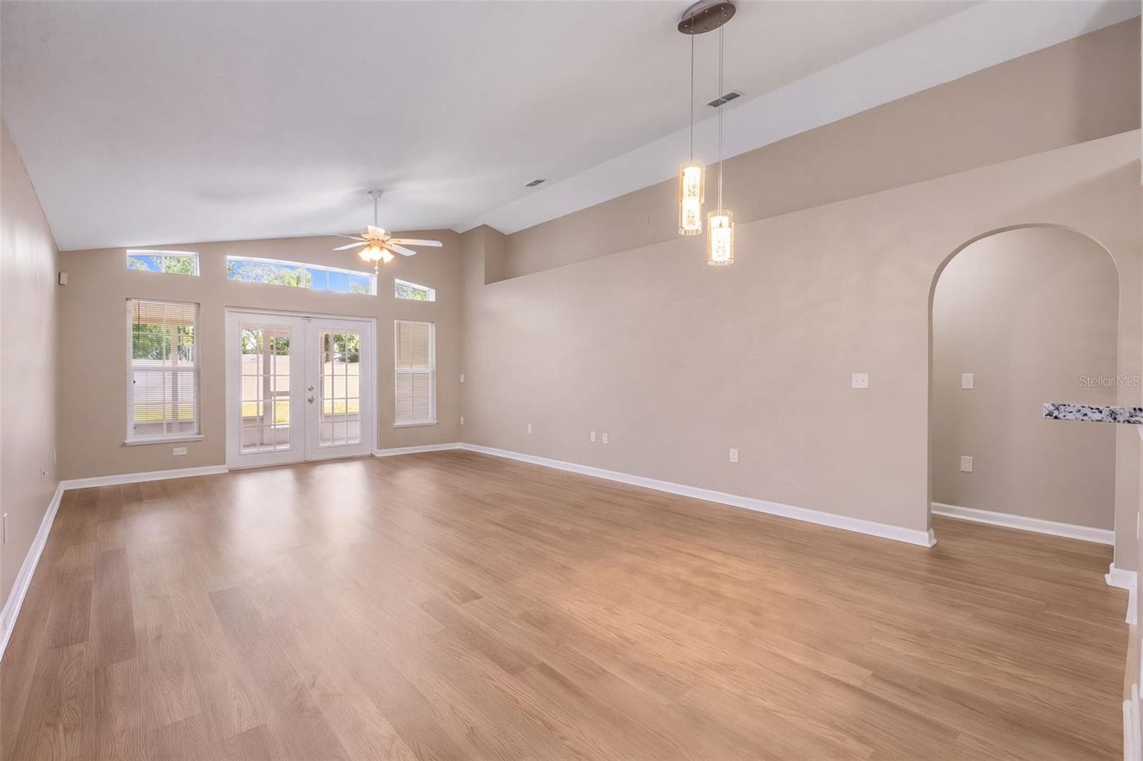 Single Family Residence at 8161 GOLDEN CHICKASAW CIR, ORLANDO, photo 5 of 28