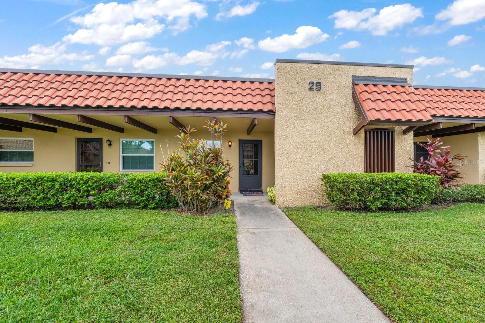 1701 PINEHURST RD #29E