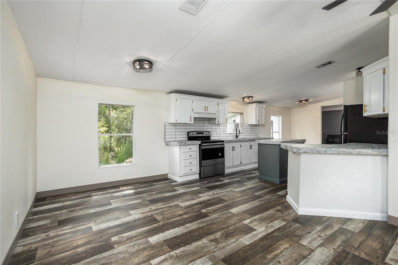 Single Family Residence at 551 NE 354TH AVE, OLD TOWN, photo 17 of 65