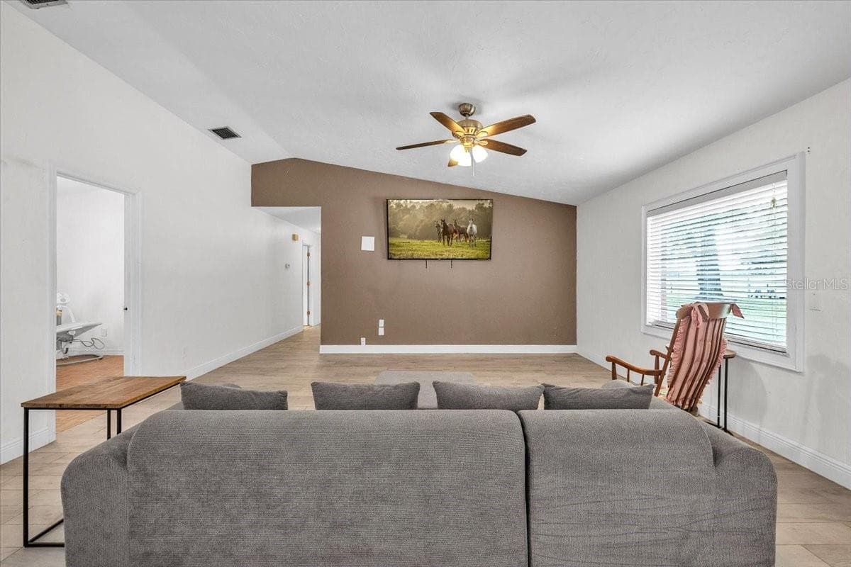 Single Family Residence at 1231 SE HANSEL AVE, ARCADIA, photo 11 of 78