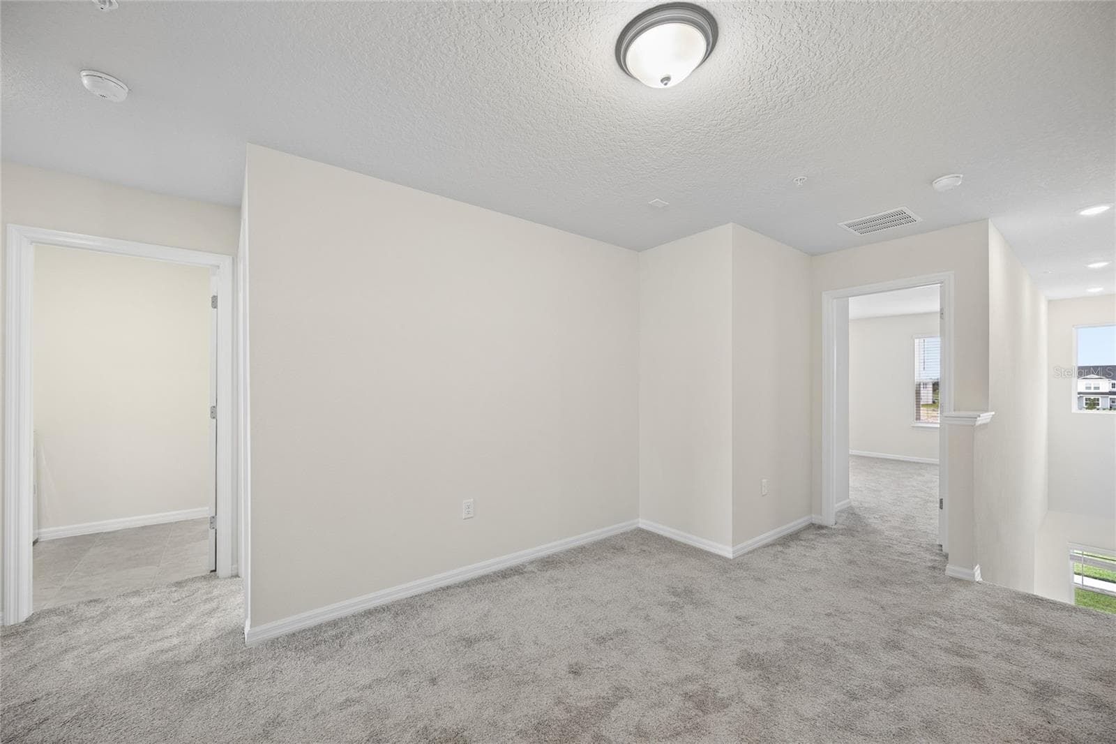 Townhouse at 10537 GLOWING BEACON ST, ORLANDO, photo 13 of 29