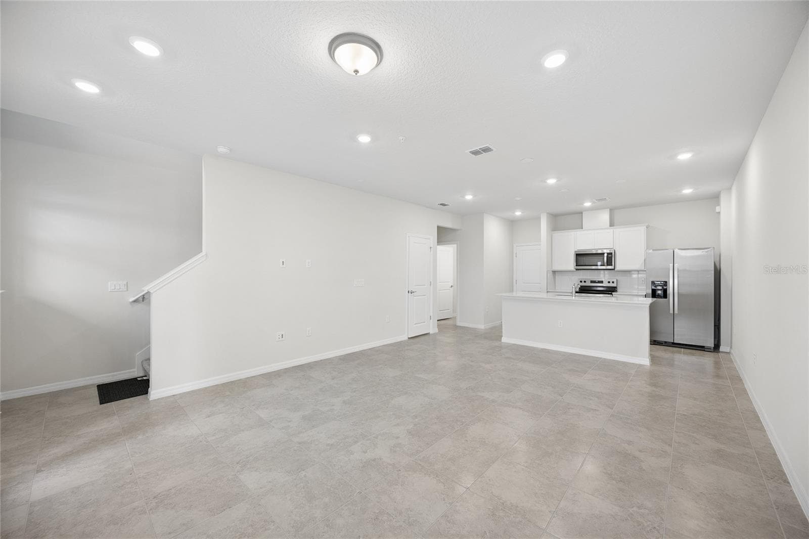 Townhouse at 10537 GLOWING BEACON ST, ORLANDO, photo 17 of 29