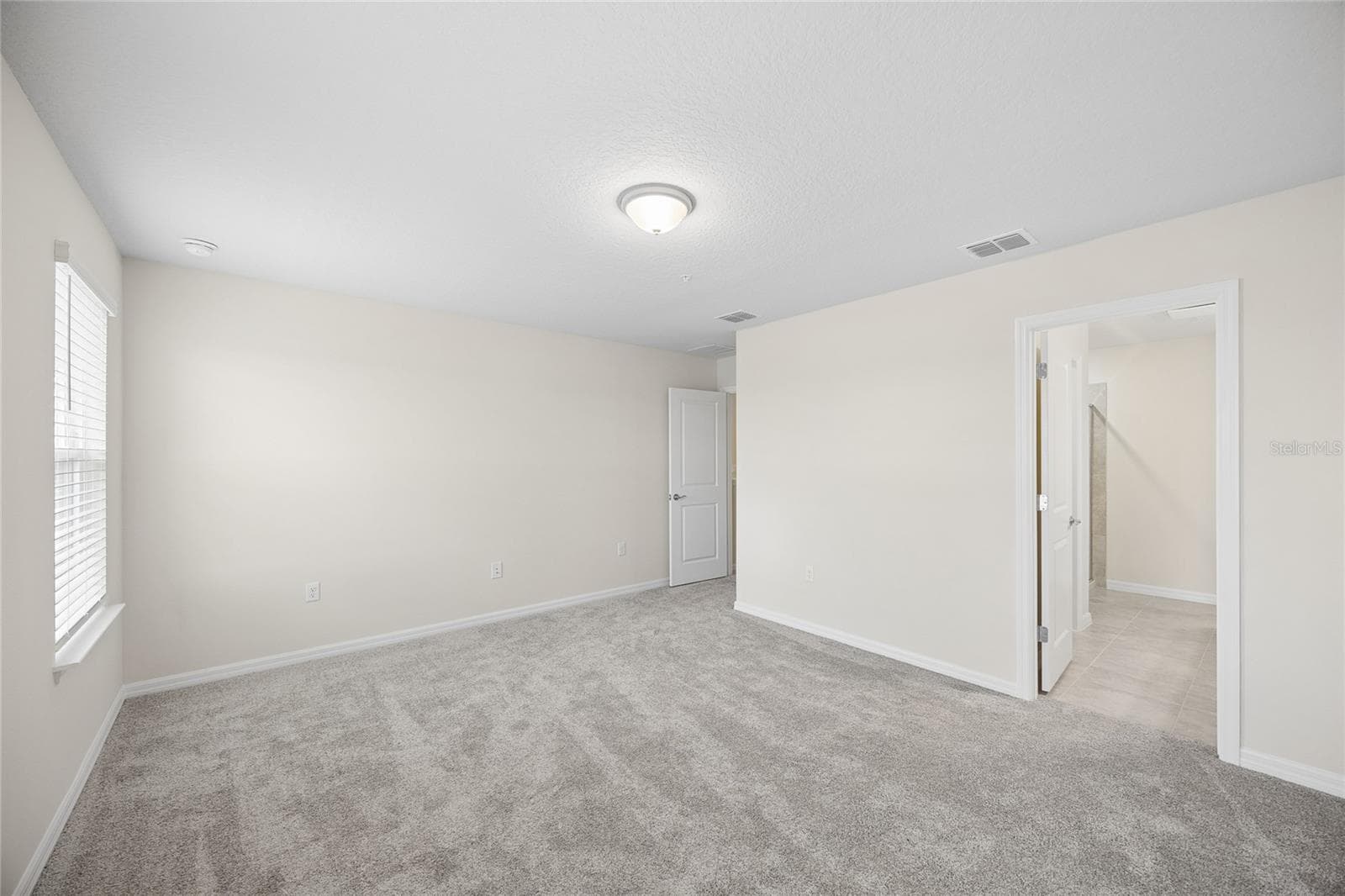 Townhouse at 10537 GLOWING BEACON ST, ORLANDO, photo 19 of 29