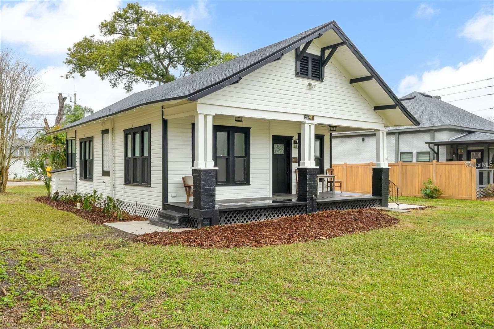 Single Family Residence at 911 S MISSOURI AVE, LAKELAND, photo 5 of 42