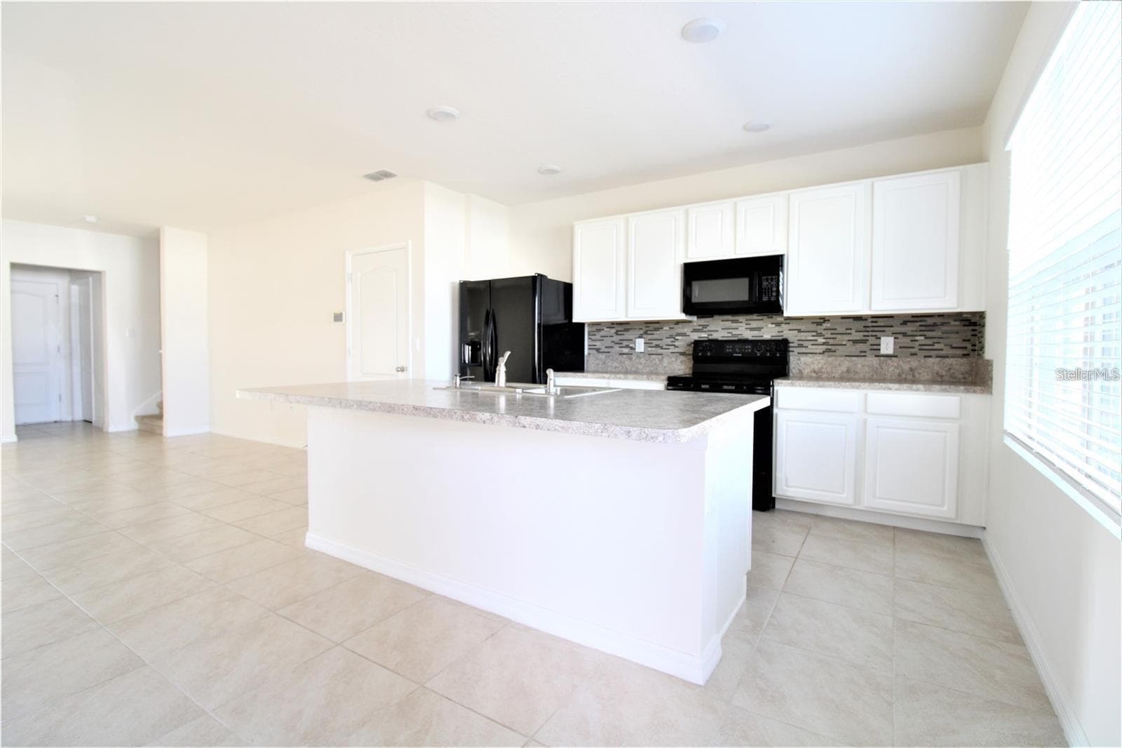 Townhouse at 1842 KATZ CROSSING DR, KISSIMMEE, photo 5 of 26