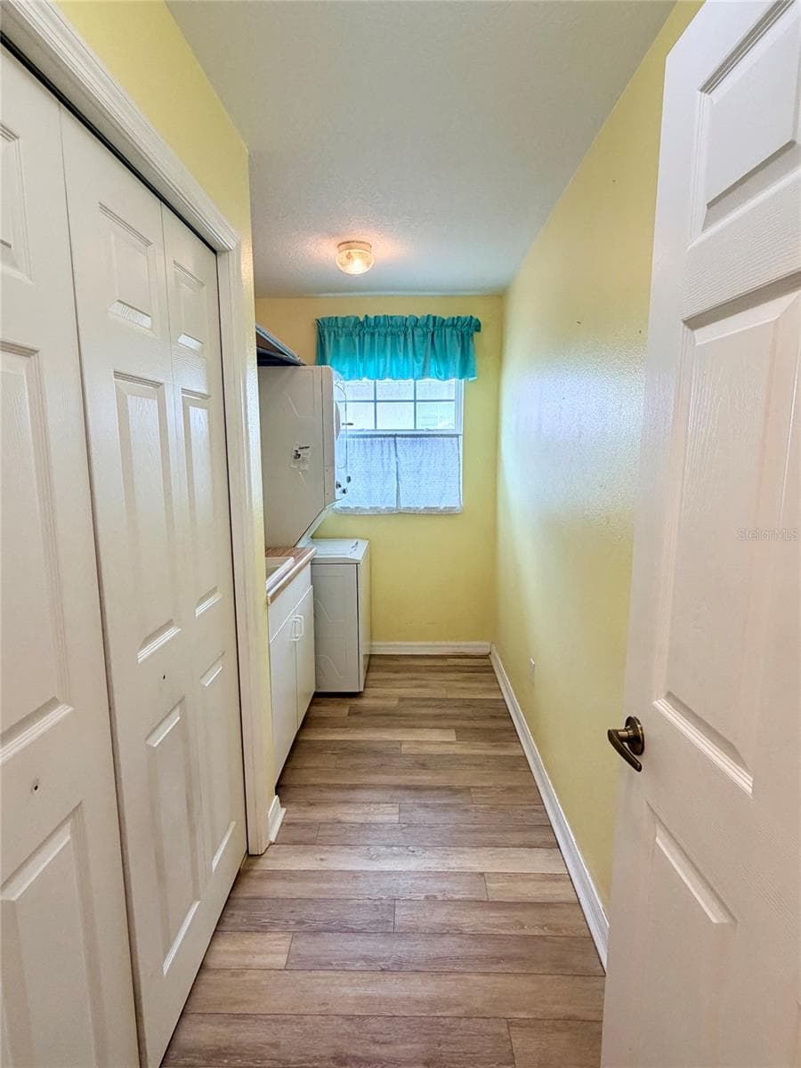 Single Family Residence at 228 FLEMING LN, DAVENPORT, photo 9 of 22