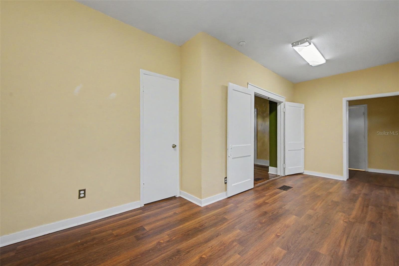 Office at 2019 MANATEE AVE W, BRADENTON, photo 5 of 47