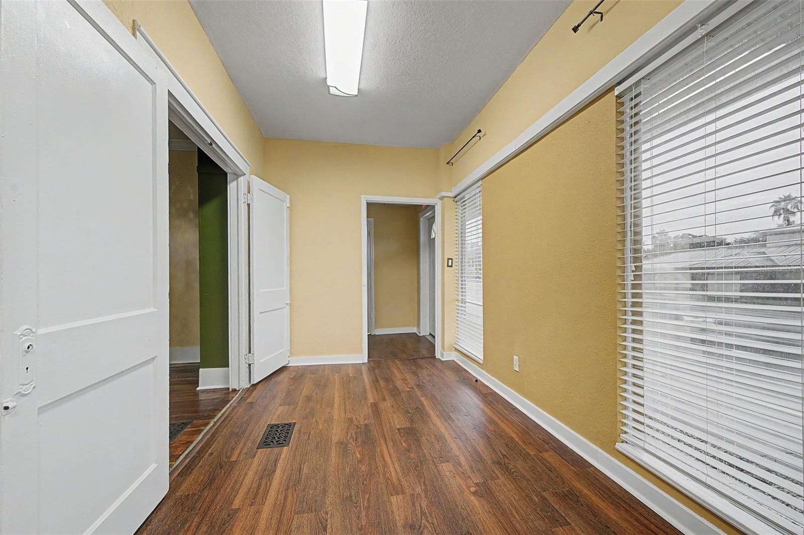 Office at 2019 MANATEE AVE W, BRADENTON, photo 6 of 47