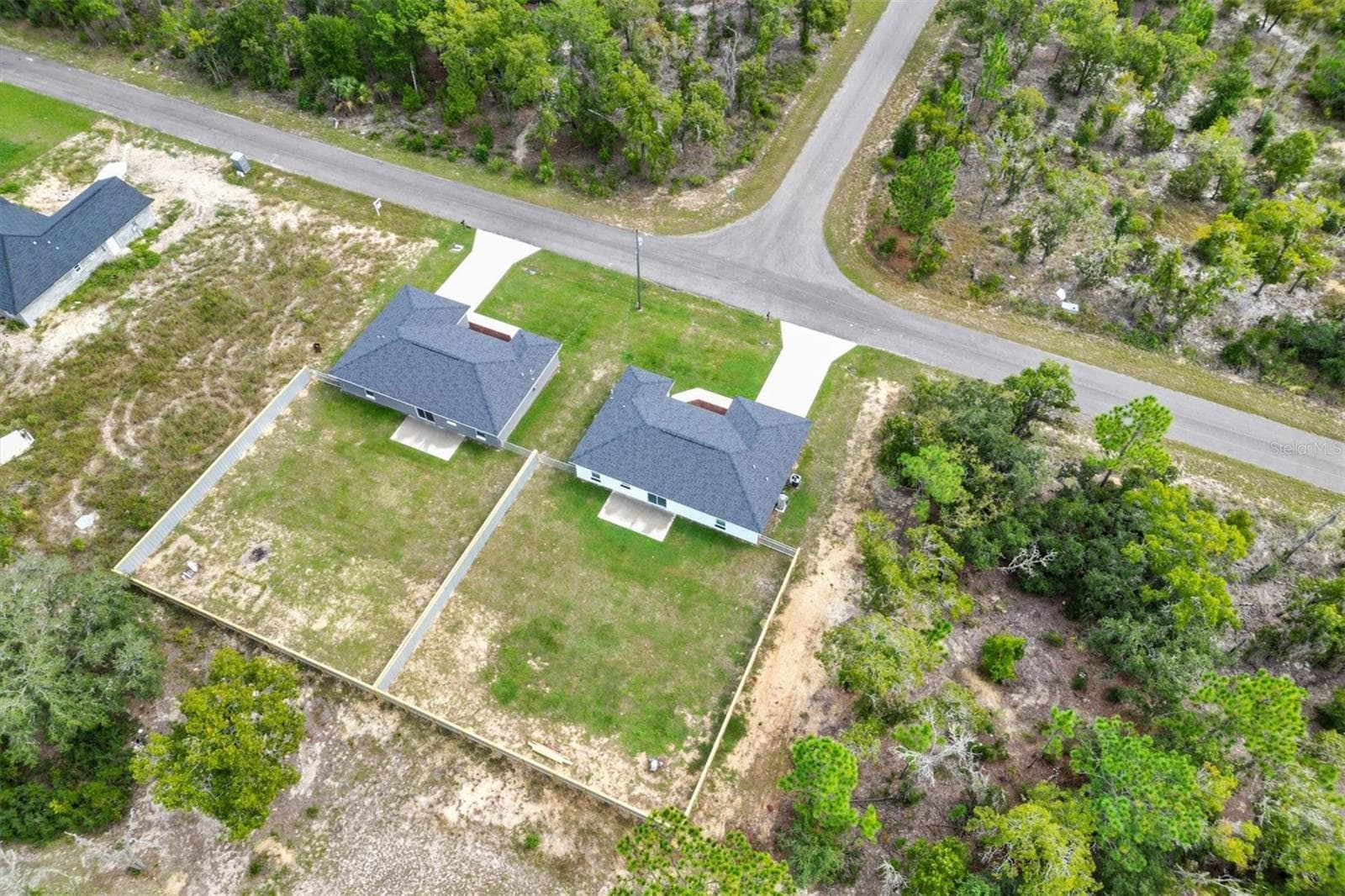 Single Family Residence at 37 GUAVA TERRACE RADL, OCKLAWAHA, photo 33 of 35