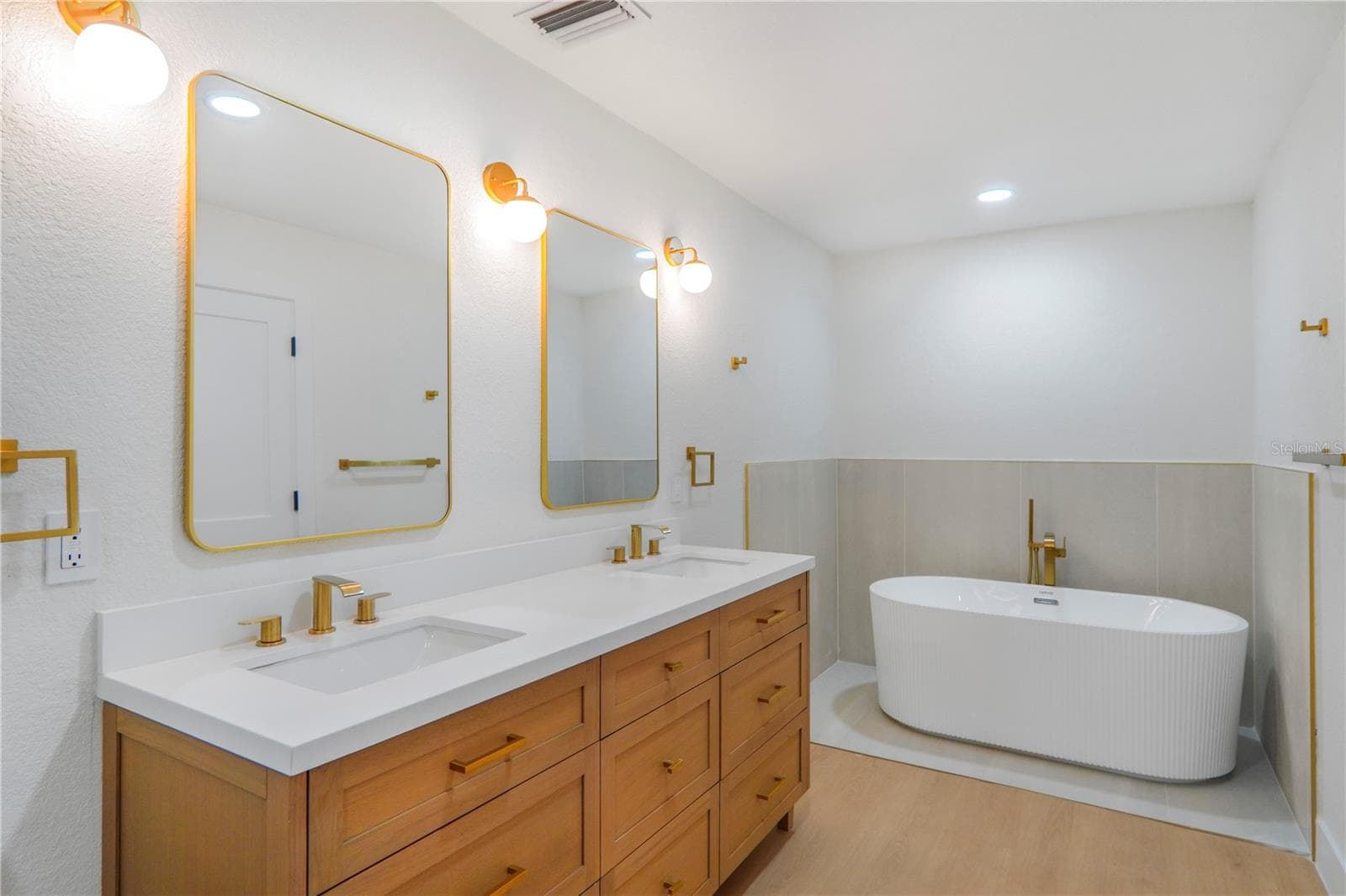 Single Family Residence at 219 SHERIDAN AVE, LONGWOOD, photo 20 of 52