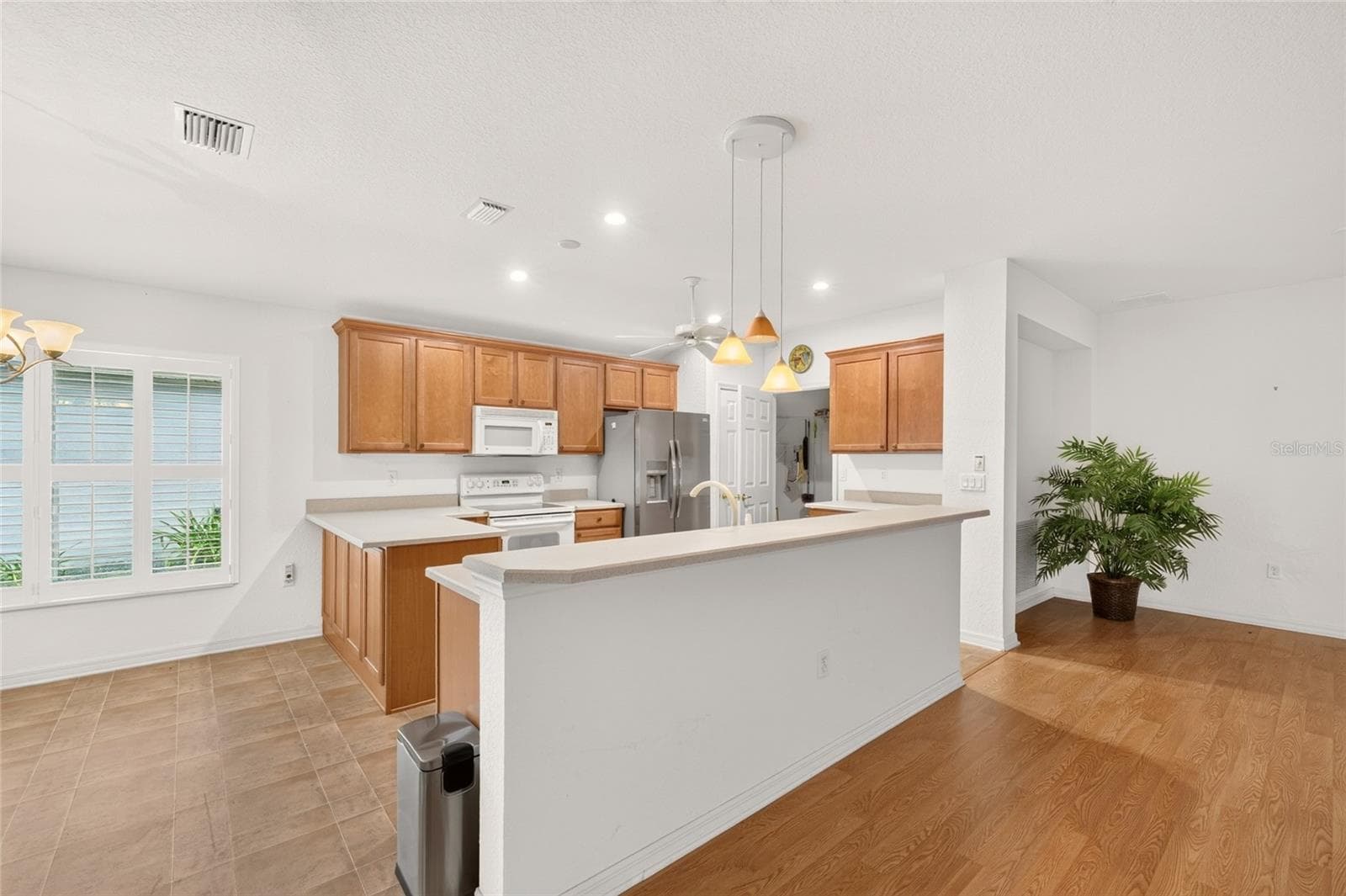 Single Family Residence at 13425 SE 86TH CIR, SUMMERFIELD, photo 13 of 51