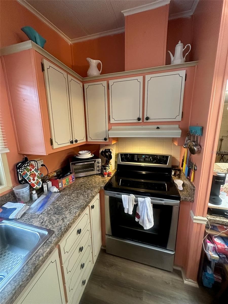 Manufactured Home at 438 TARRSON BLVD, LADY LAKE, photo 20 of 33