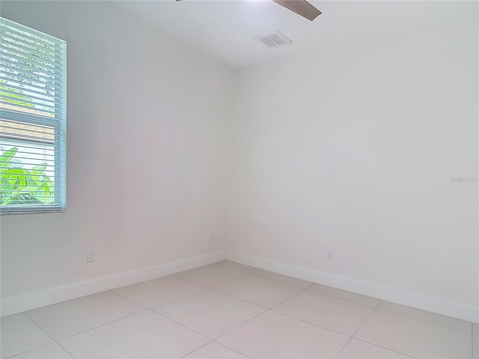 Single Family Residence at 18475 MORRISSON AVE, PORT CHARLOTTE, photo 25 of 54