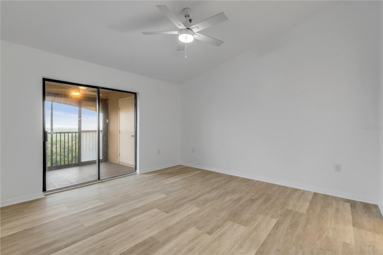 Condominium at 466 BOUCHELLE DR #303, NEW SMYRNA BEACH, photo 27 of 72
