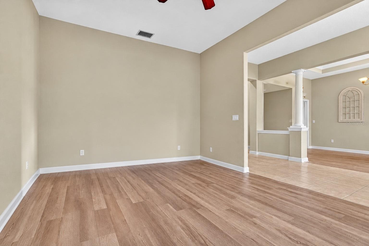 Single Family Residence at 6130 BRIDLEFORD DR, WESLEY CHAPEL, photo 10 of 49